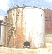 Металлический резервуар емкостью 200 куб.м.